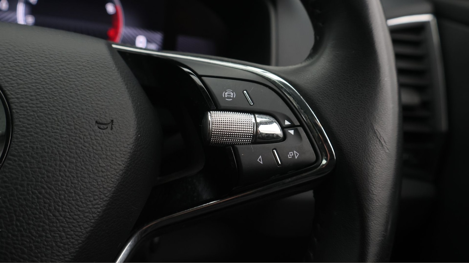 Used Skoda Karoq 2022 for sale - 77134093: Photo 23