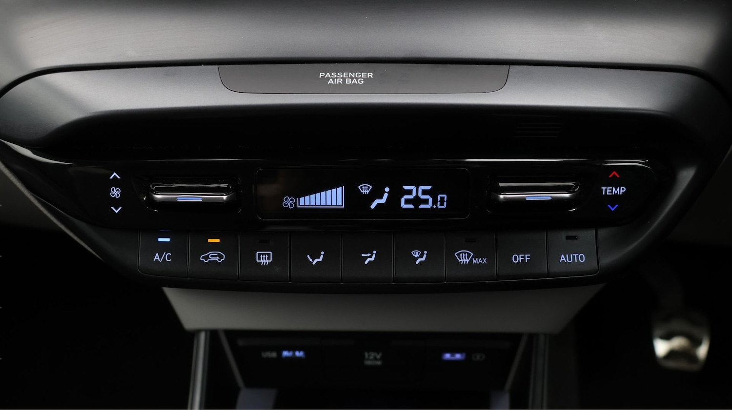 Used Hyundai BAYON 2023 for sale - 77790690: Photo 12