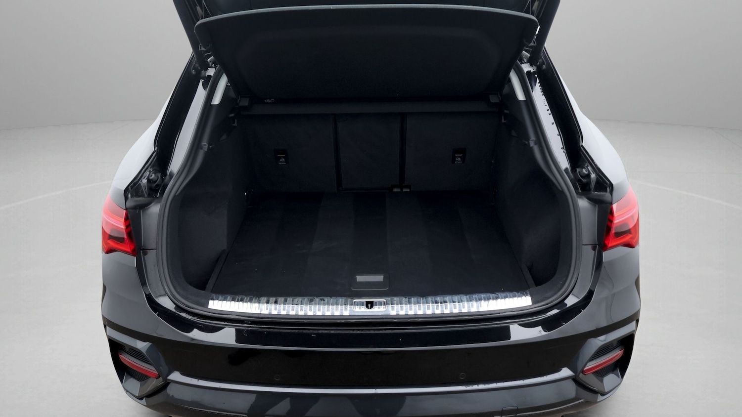 Used Audi Q3 2022 for sale - 77578093: Photo 17