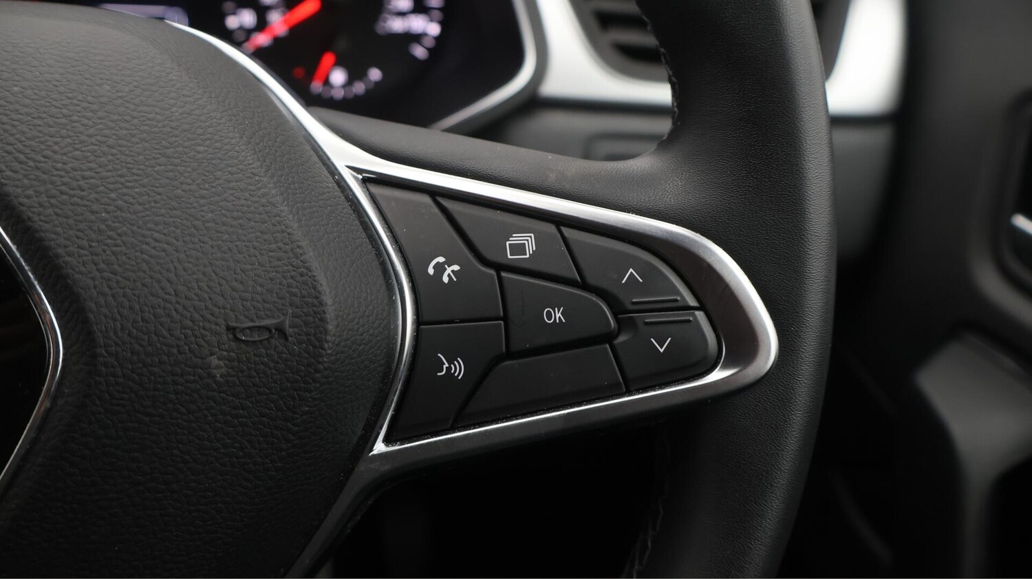 Used Renault Captur 2020 for sale - 76307089: Photo 24