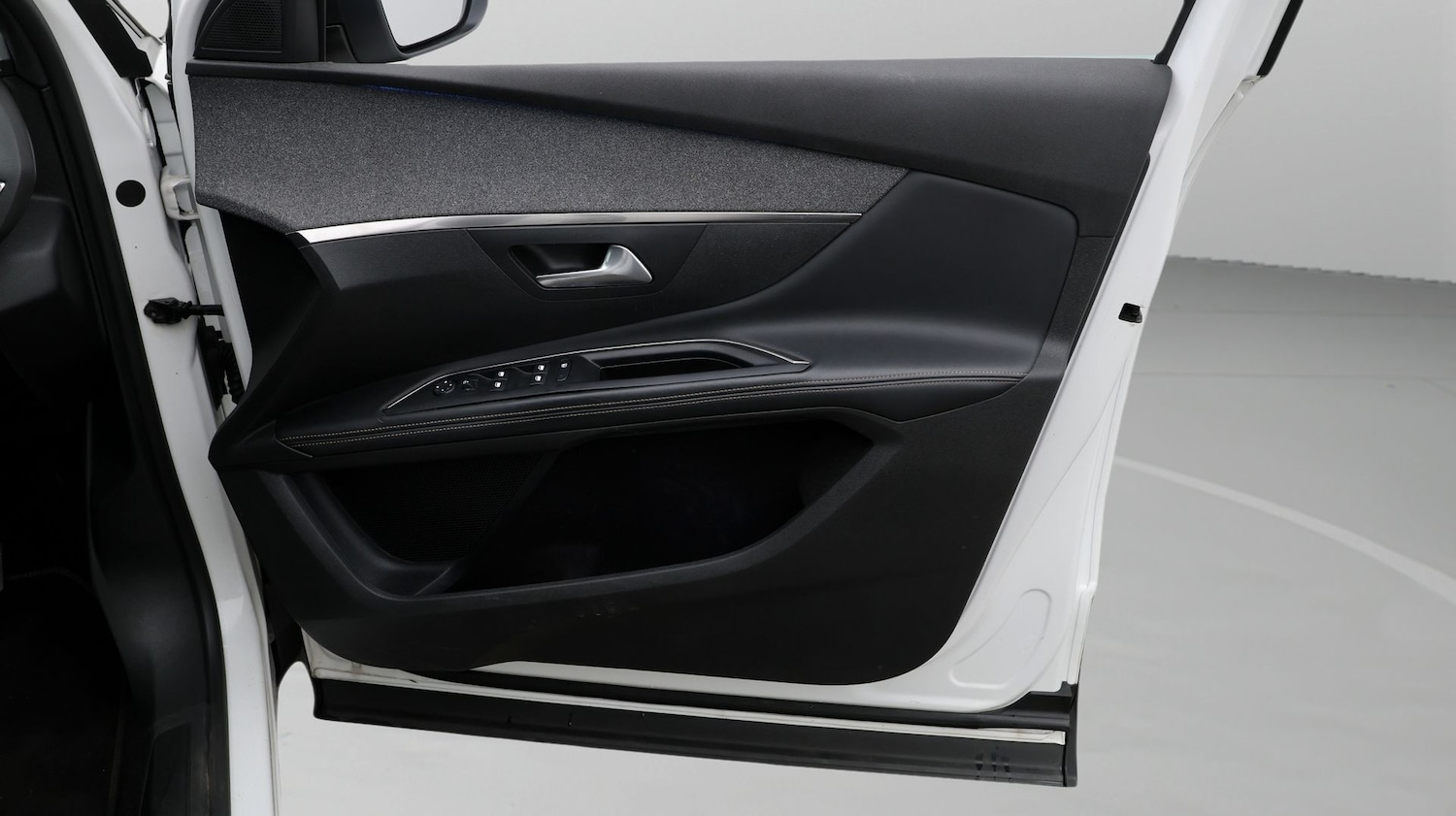 Used Peugeot 5008 2019 for sale - 77522228: Photo 15