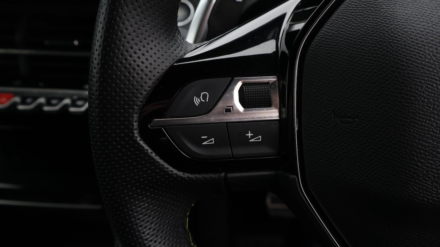 Used Peugeot 2008 2023 for sale - 76657678: Photo 24