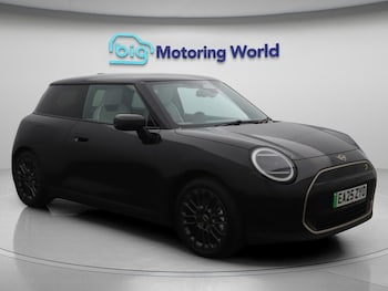 Used MINI Electric Cooper 2025 for sale - 75657304: Photo