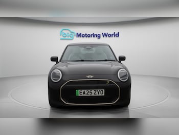 Used MINI Electric Cooper 2025 for sale - 75657304: Photo