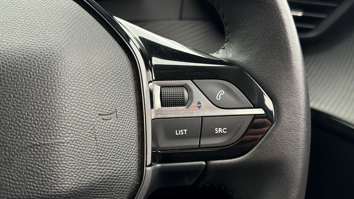 Used Peugeot 208 2023 for sale - 78107154: Photo 24