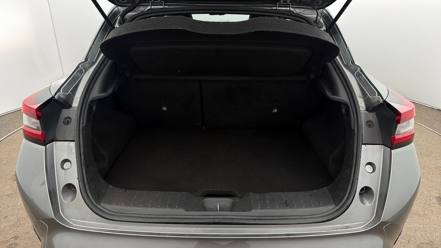 Used Nissan Juke 2023 for sale - 78065403: Photo 16