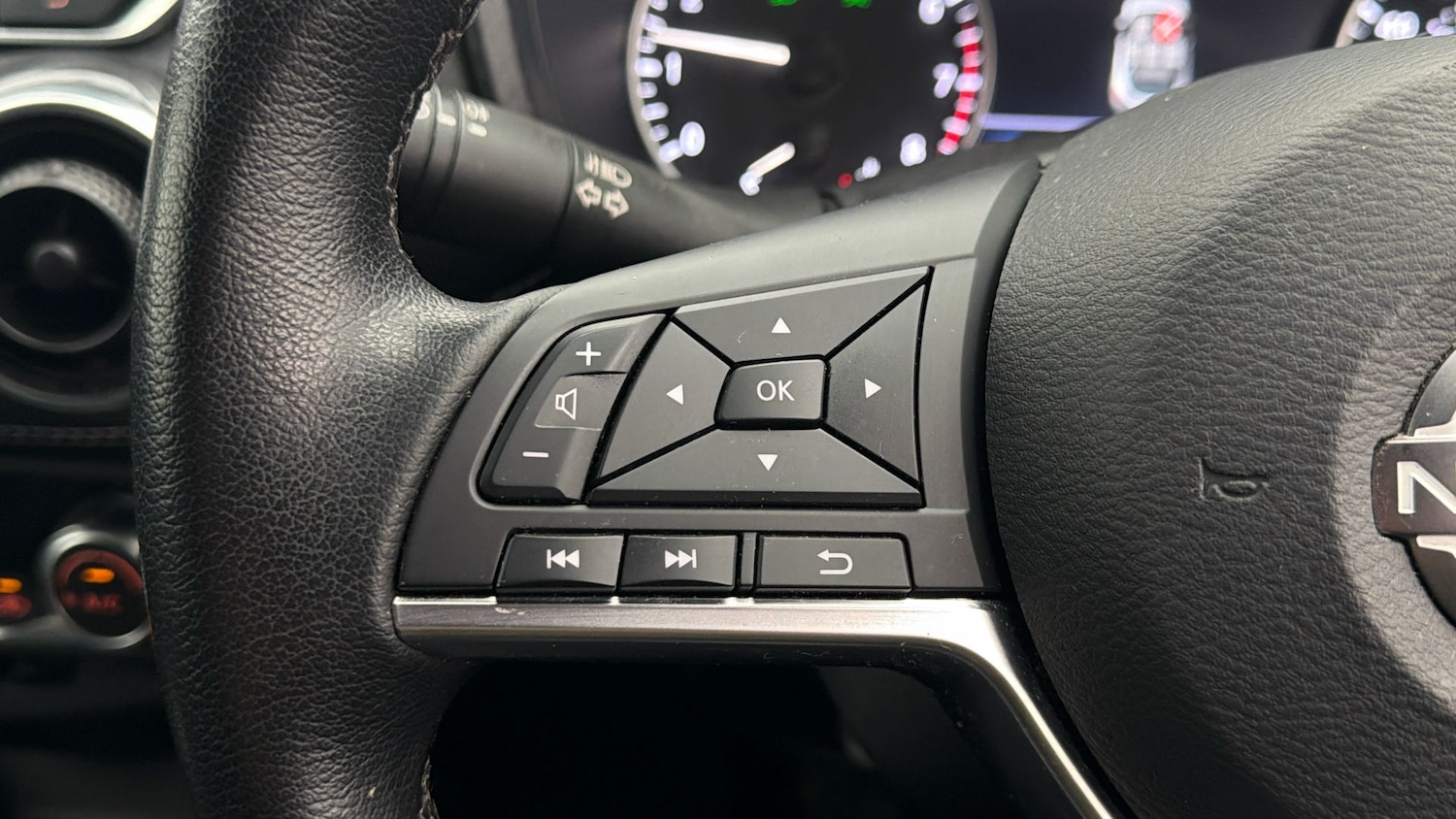 Used Nissan Juke 2023 for sale - 78065403: Photo 23