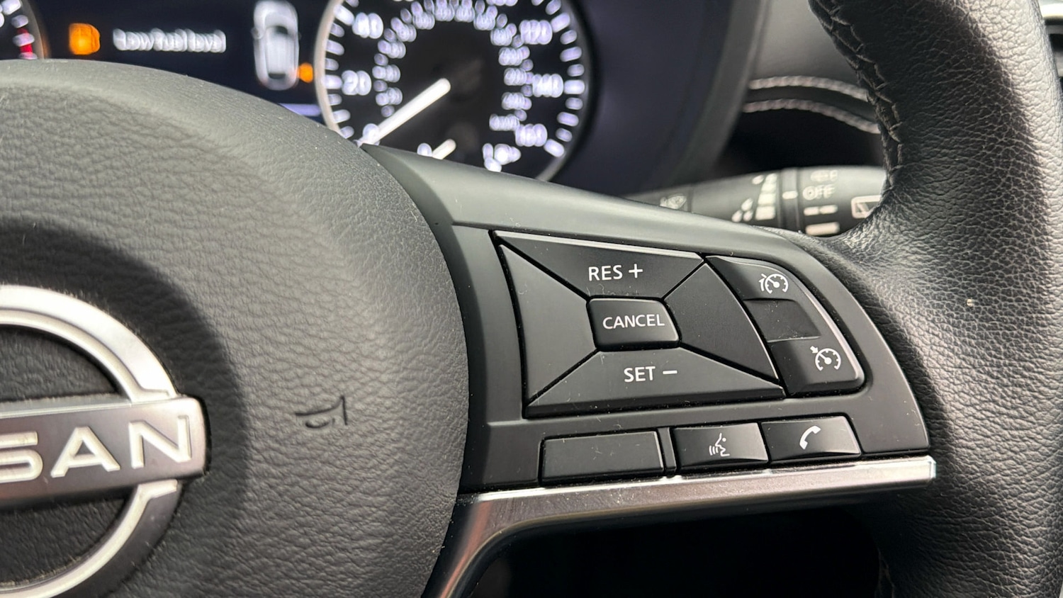 Used Nissan Juke 2023 for sale - 78065403: Photo 24