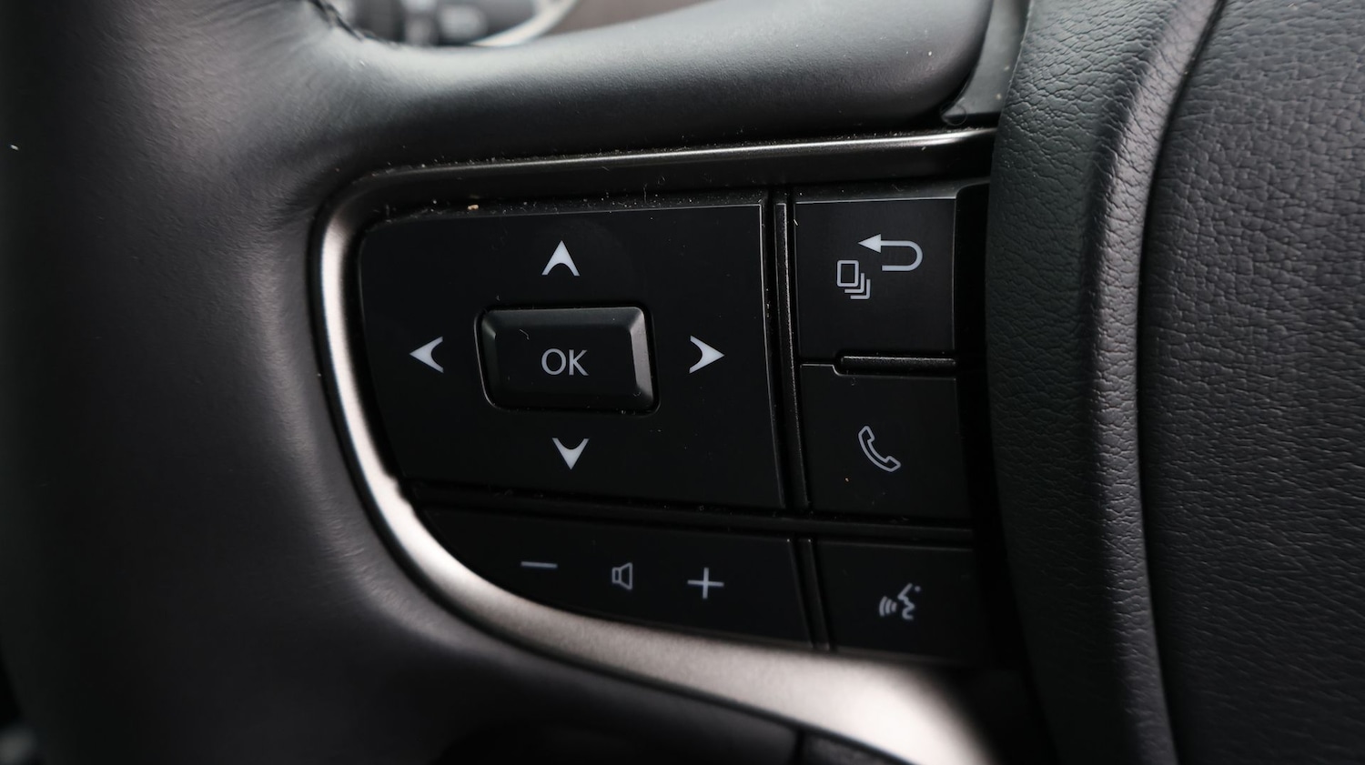 Used Lexus UX 2023 for sale - 77749617: Photo 24