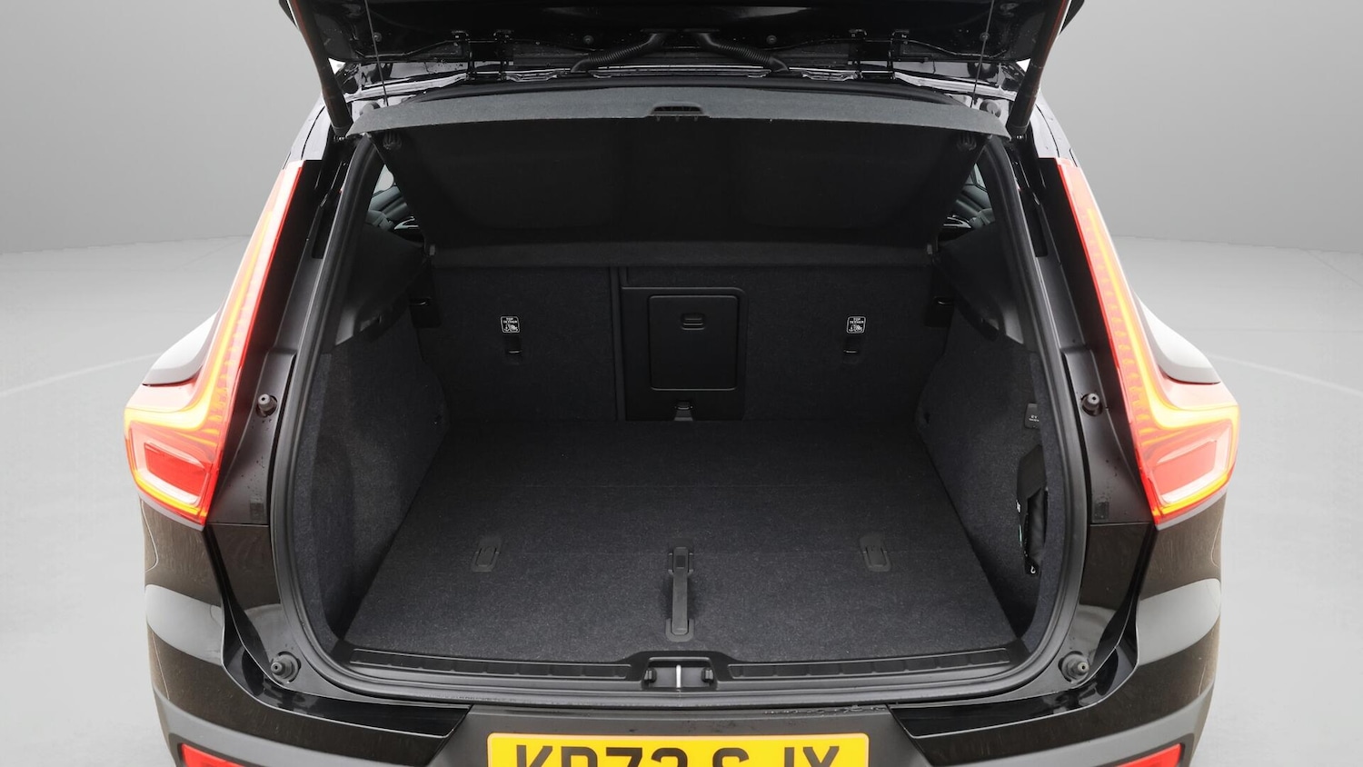 Used Volvo XC40 2023 for sale - 76137754: Photo 18