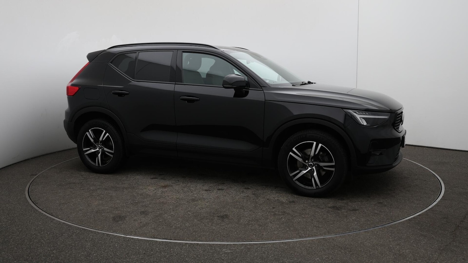 Used Volvo XC40 2023 for sale - 76137754: Photo 45