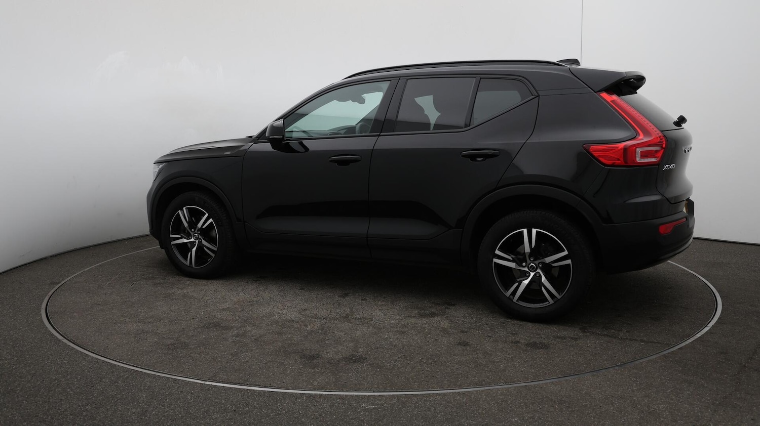Used Volvo XC40 2023 for sale - 76137754: Photo 46