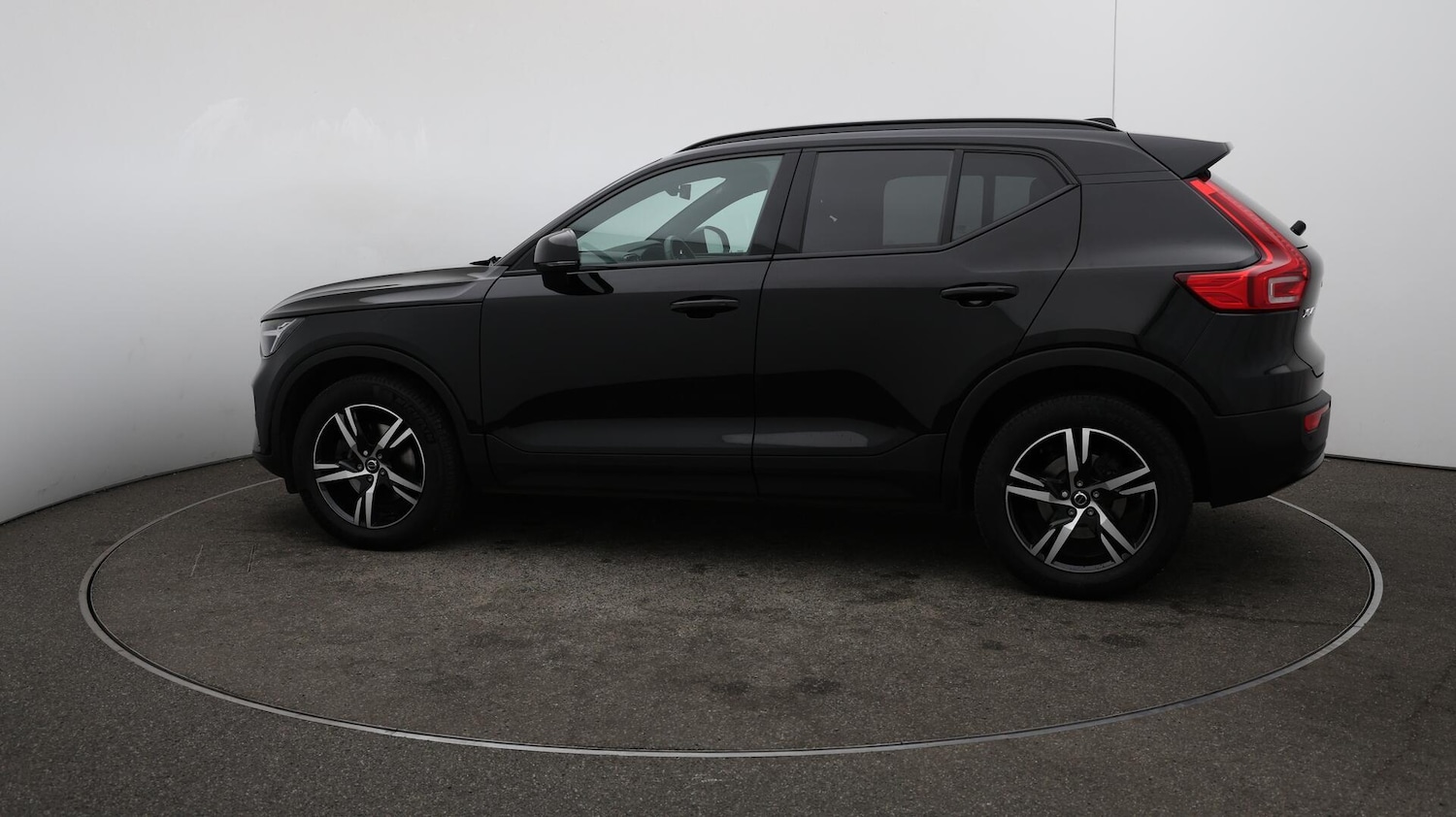 Used Volvo XC40 2023 for sale - 76137754: Photo 57
