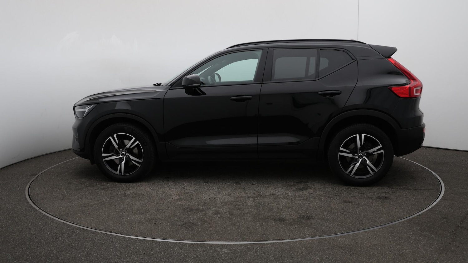 Used Volvo XC40 2023 for sale - 76137754: Photo 63
