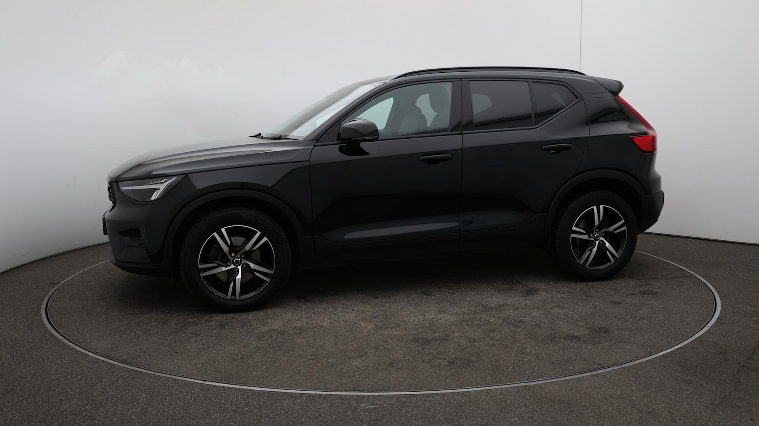 Used Volvo XC40 2023 for sale - 76137754: Photo 65