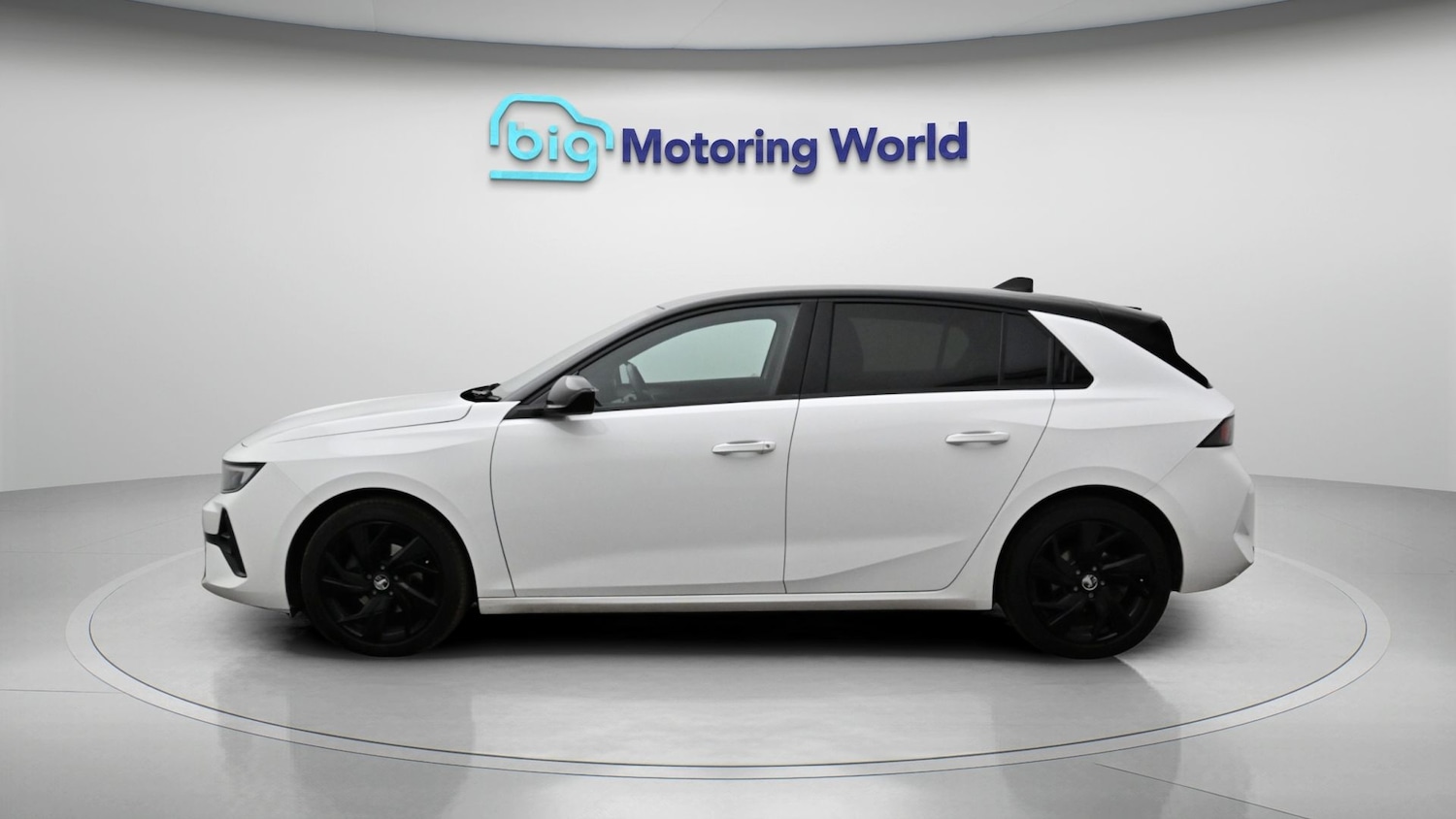 Used Vauxhall Astra for sale - 78131506: Photo 4