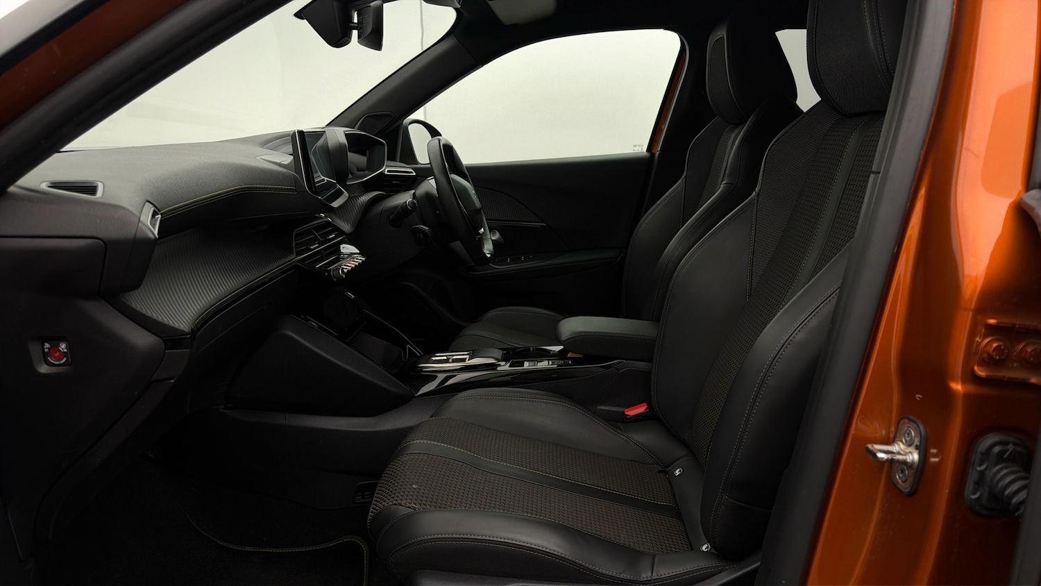 Used Peugeot 2008 2023 for sale - 78169108: Photo 13