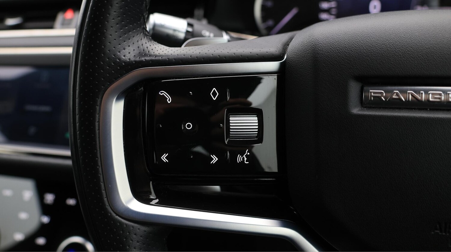 Used Land Rover Range Rover Evoque 2021 for sale - 76498816: Photo 24