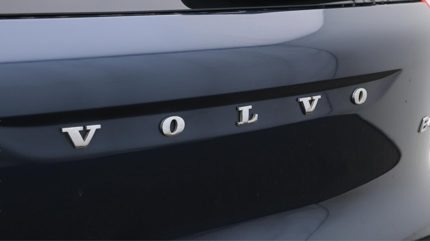 Used Volvo XC40 2021 for sale - 76239254: Photo 35