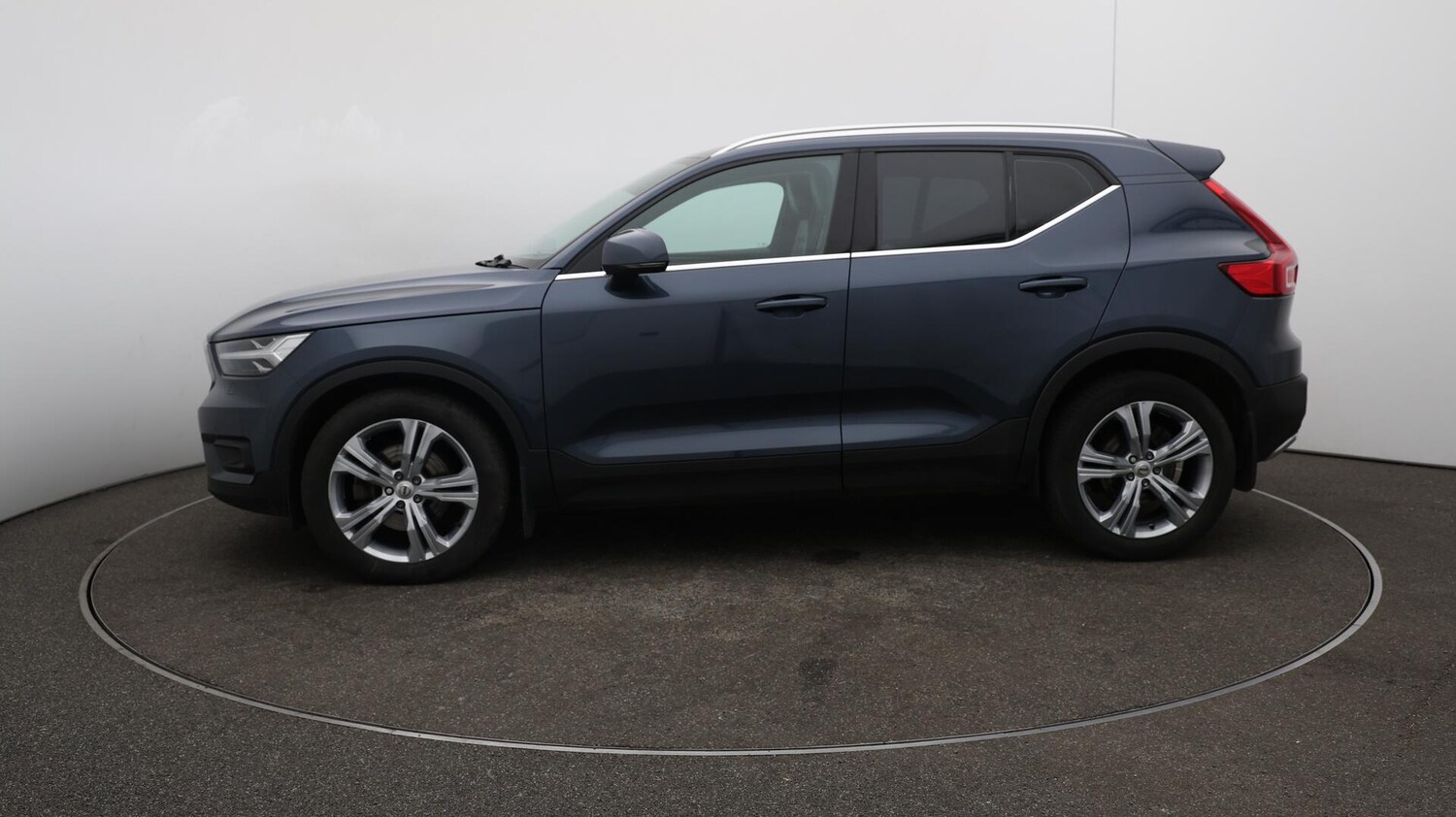 Used Volvo XC40 2021 for sale - 76239254: Photo 64