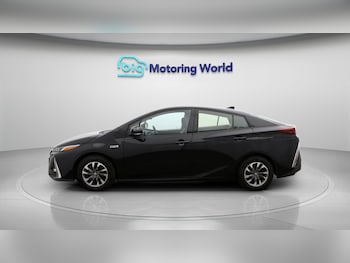 Used Toyota Prius 2021 for sale - 77431215: Photo