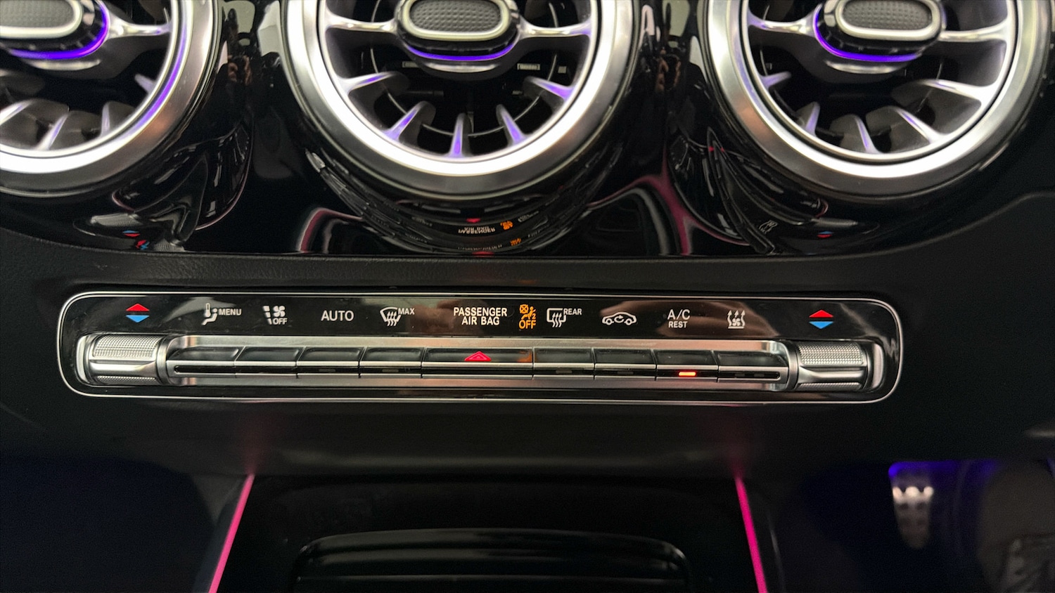 Used Mercedes-Benz GLA 2023 for sale - 77918403: Photo 11