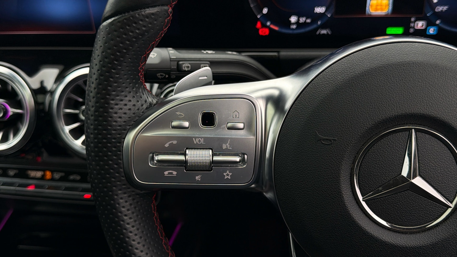 Used Mercedes-Benz GLA 2023 for sale - 77918403: Photo 23