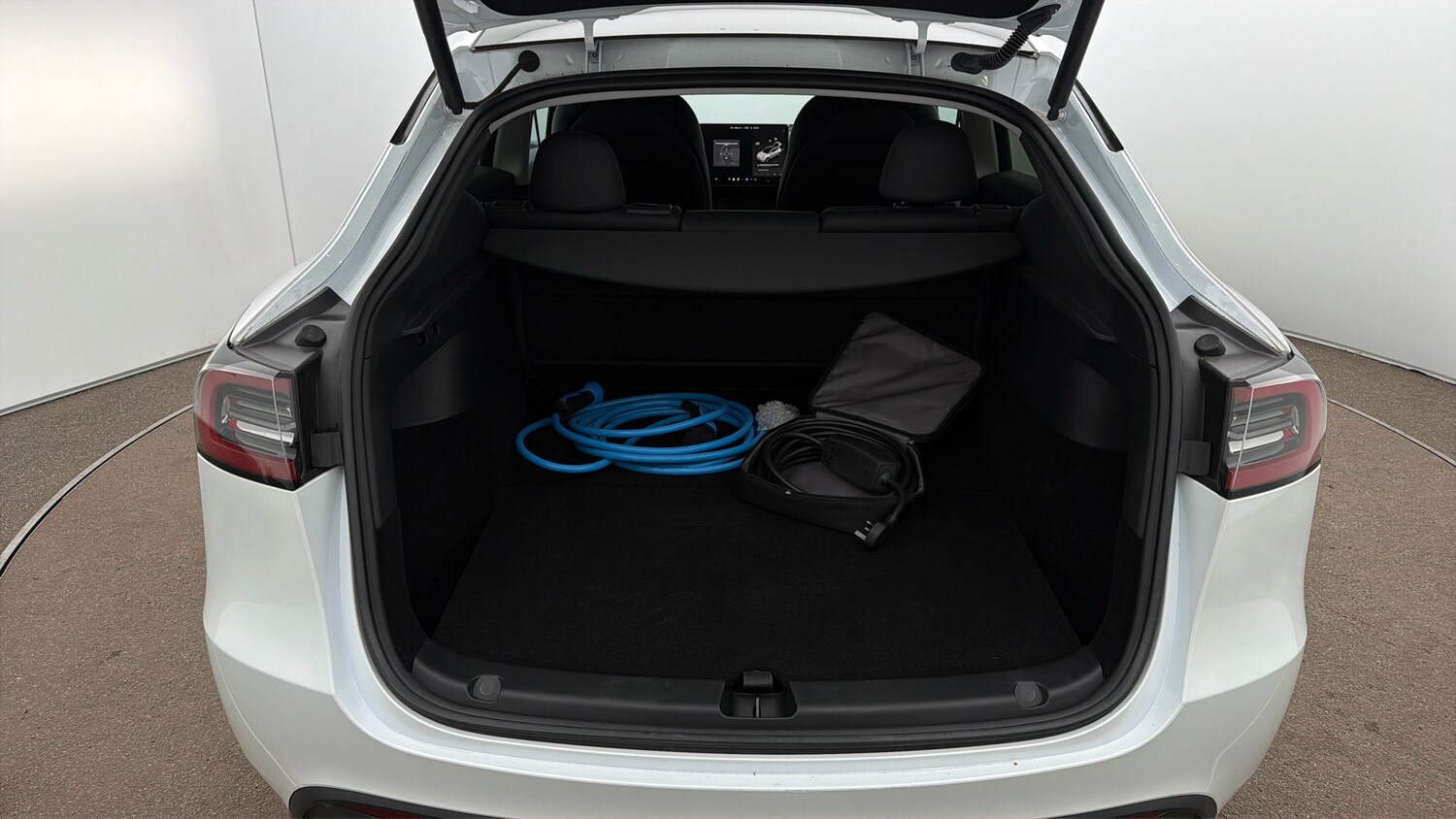 Used Tesla Model Y 2024 for sale - 78025873: Photo 16