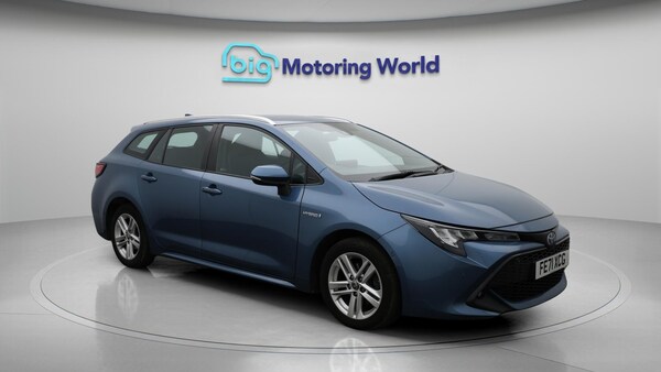 Used Toyota Corolla 2021 for sale - 76295560: Photo 2