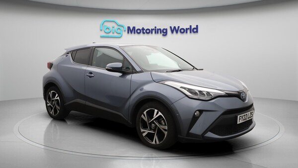 Used Toyota C-HR 2022 for sale - 76259400: Photo 2
