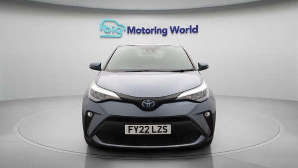 Used Toyota C-HR 2022 for sale - 76259400: Photo 3