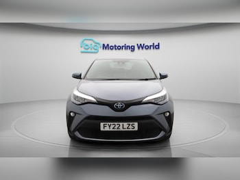 Used Toyota C-HR 2022 for sale - 76259400: Photo 3