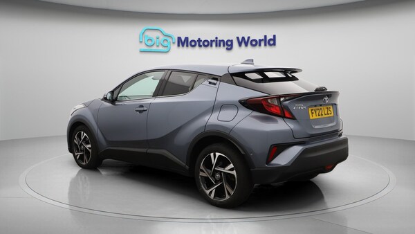 Used Toyota C-HR 2022 for sale - 76259400: Photo 6