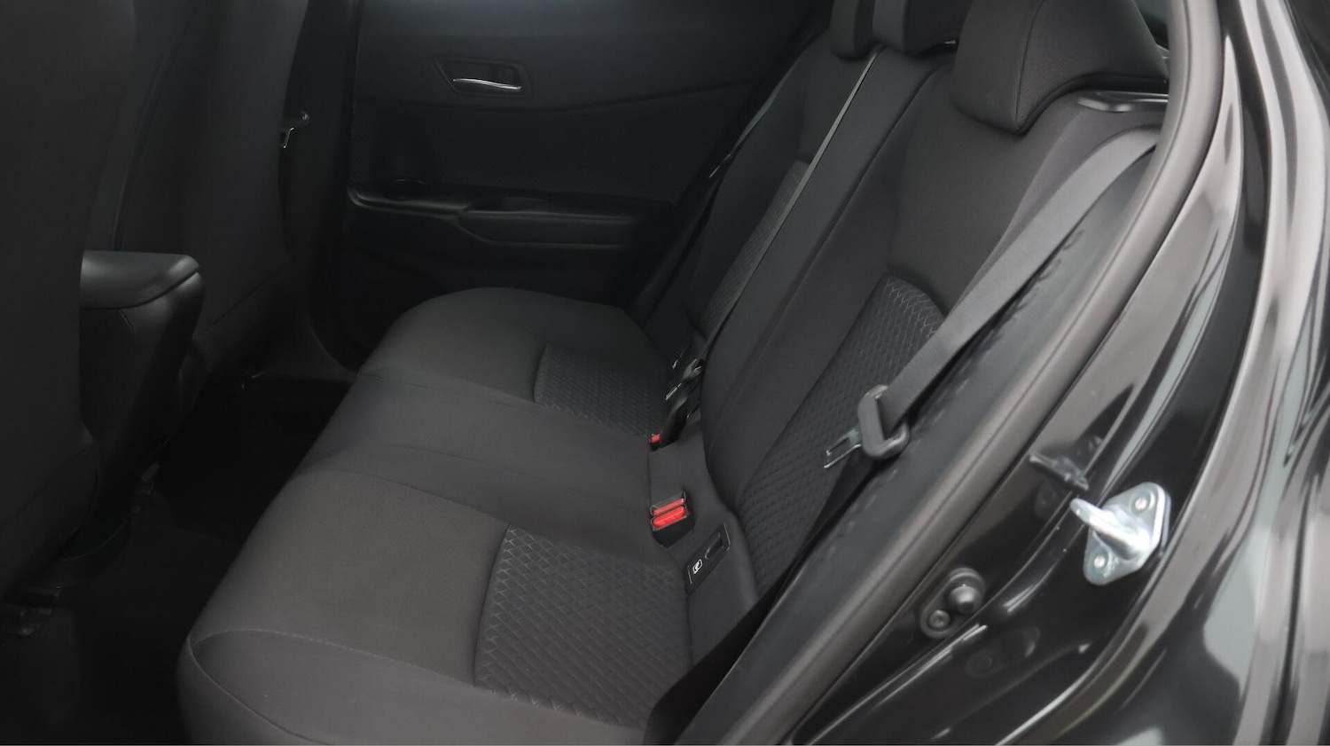 Used Toyota C-HR 2022 for sale - 76457747: Photo 17