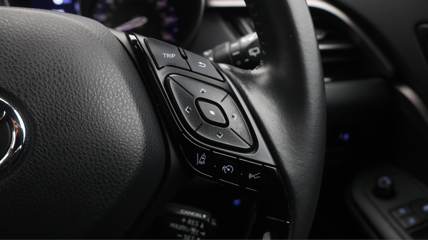 Used Toyota C-HR 2022 for sale - 76457747: Photo 25