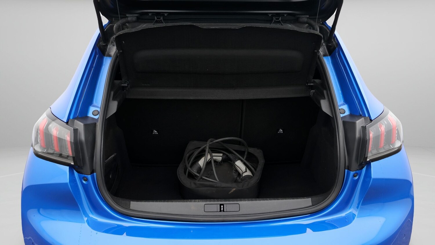 Used Peugeot 208 2022 for sale - 77186470: Photo 17