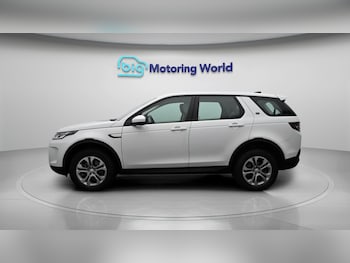 Used Land Rover Discovery Sport 2021 for sale - 79137635: Photo