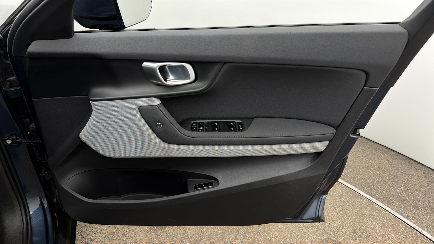 Used Polestar Polestar 2 2024 for sale - 77975769: Photo 14