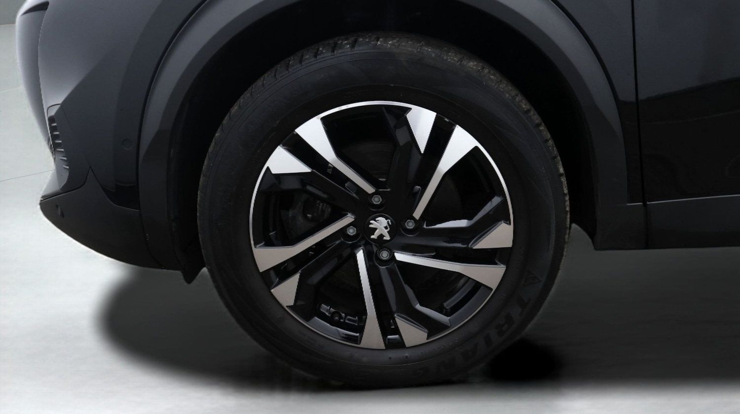 Used Peugeot 2008 2023 for sale - 77445824: Photo 18