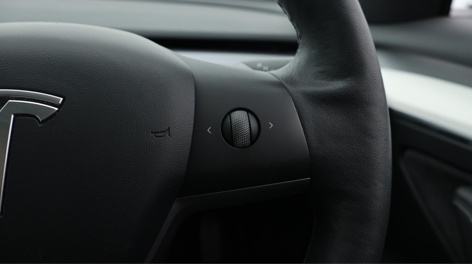 Used Tesla Model 3 2021 for sale - 76512997: Photo 27