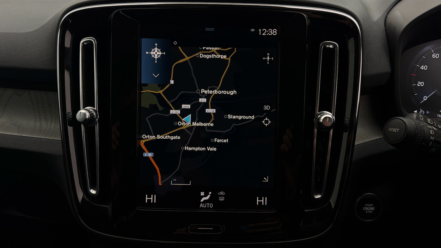 Used Volvo XC40 2022 for sale - 77997759: Photo 10