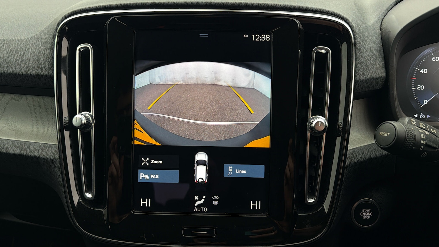 Used Volvo XC40 2022 for sale - 77997759: Photo 26