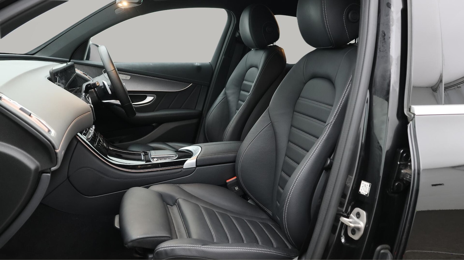 Used Mercedes-Benz EQC 2023 for sale - 76780923: Photo 15