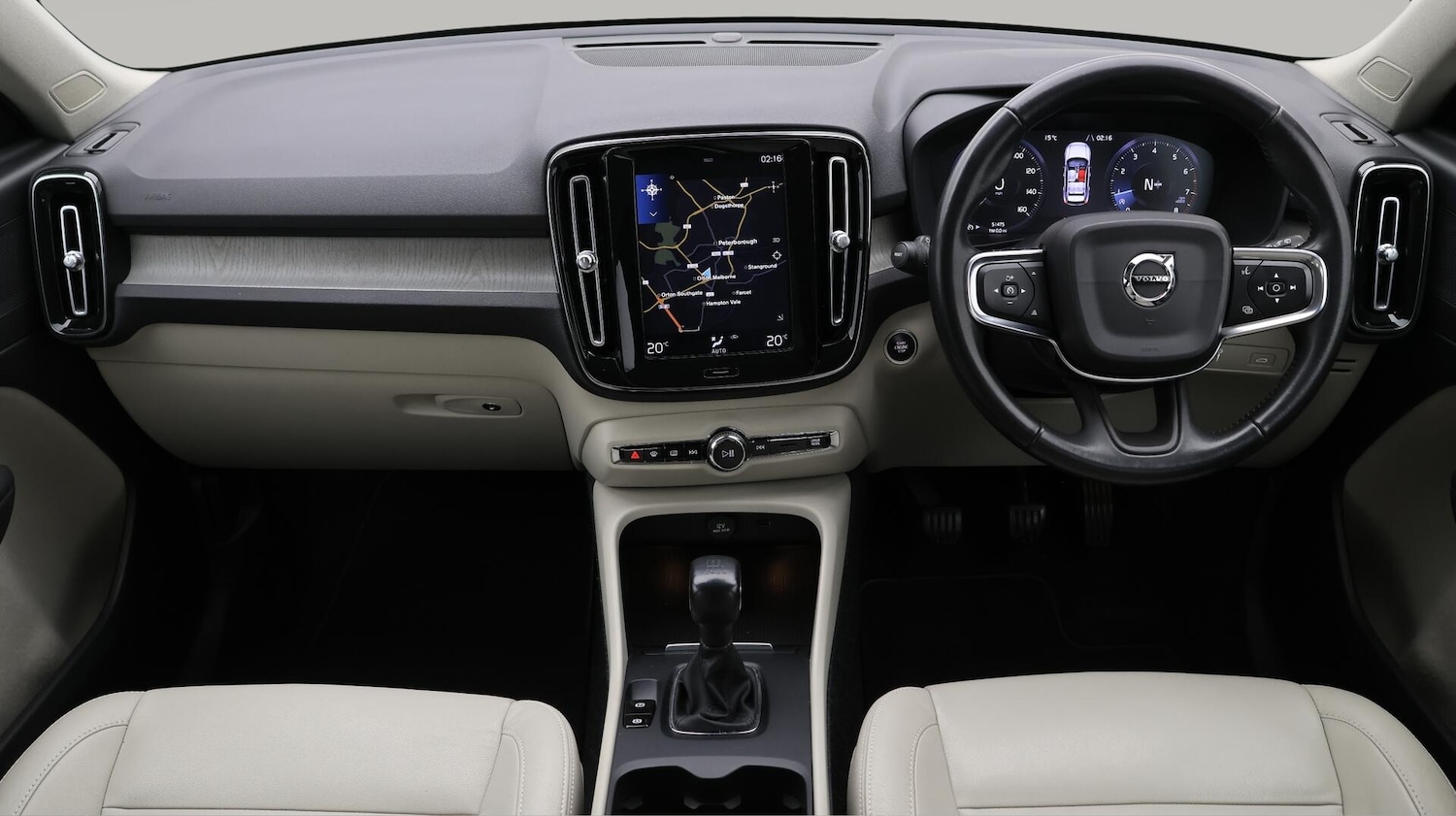 Used Volvo XC40 for sale - 76381339: Photo 13