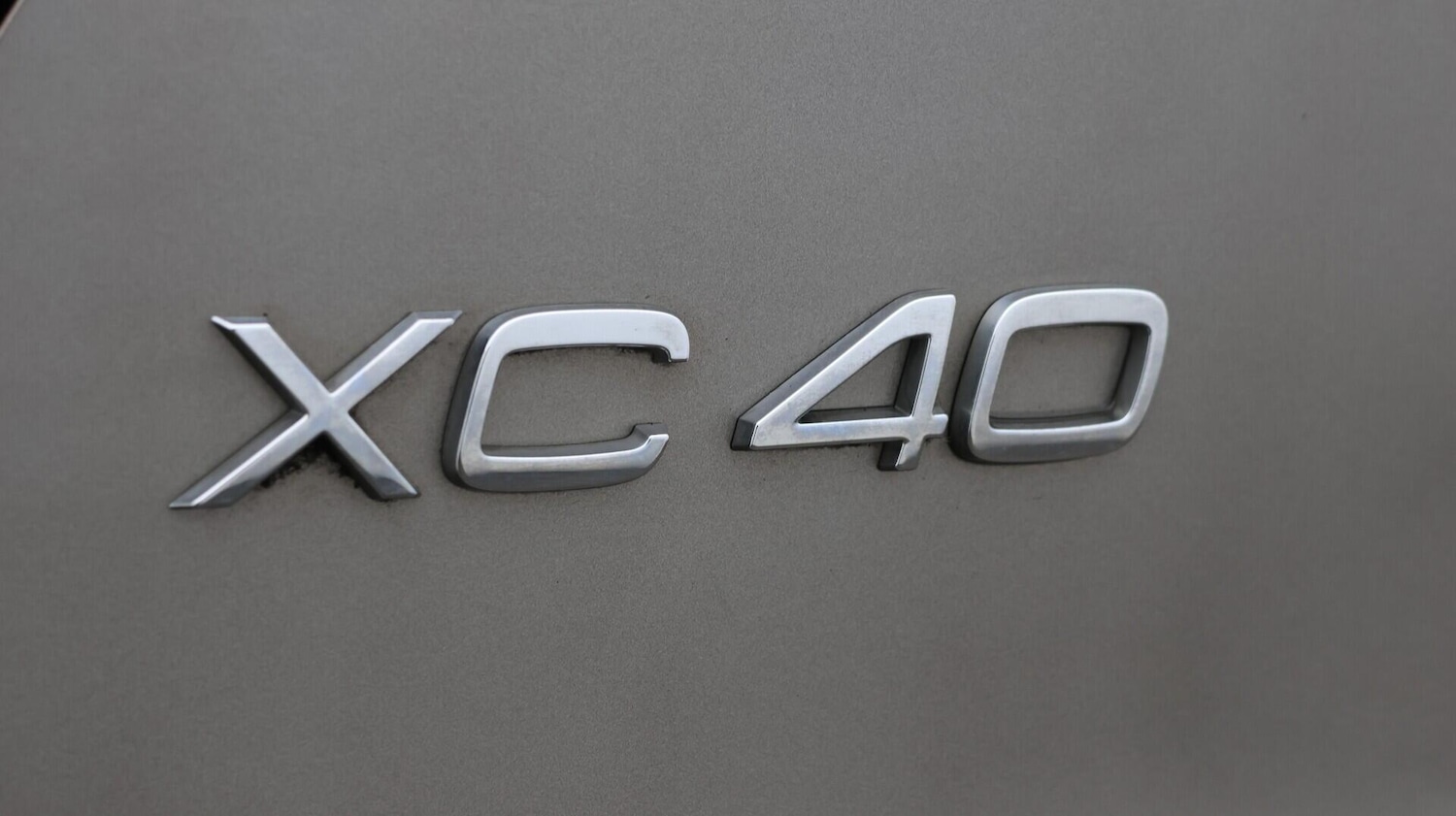 Used Volvo XC40 for sale - 76381339: Photo 21