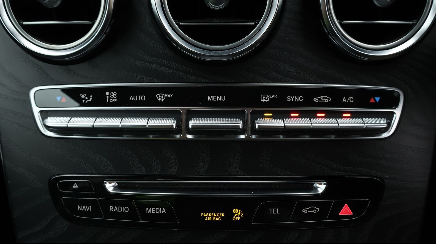 Used Mercedes-Benz GLC 2019 for sale - 77271121: Photo 12