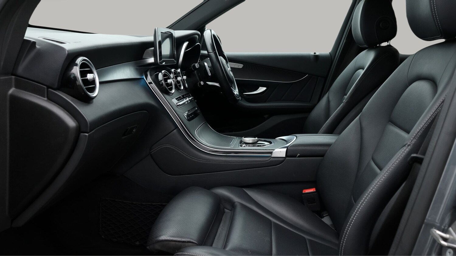 Used Mercedes-Benz GLC 2019 for sale - 77271121: Photo 14