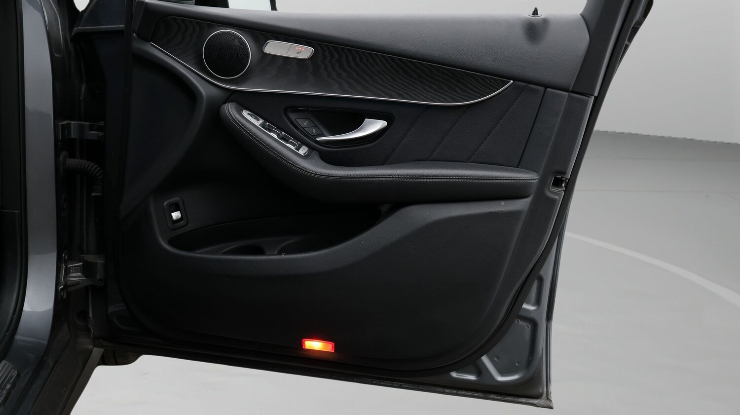 Used Mercedes-Benz GLC 2019 for sale - 77271121: Photo 15