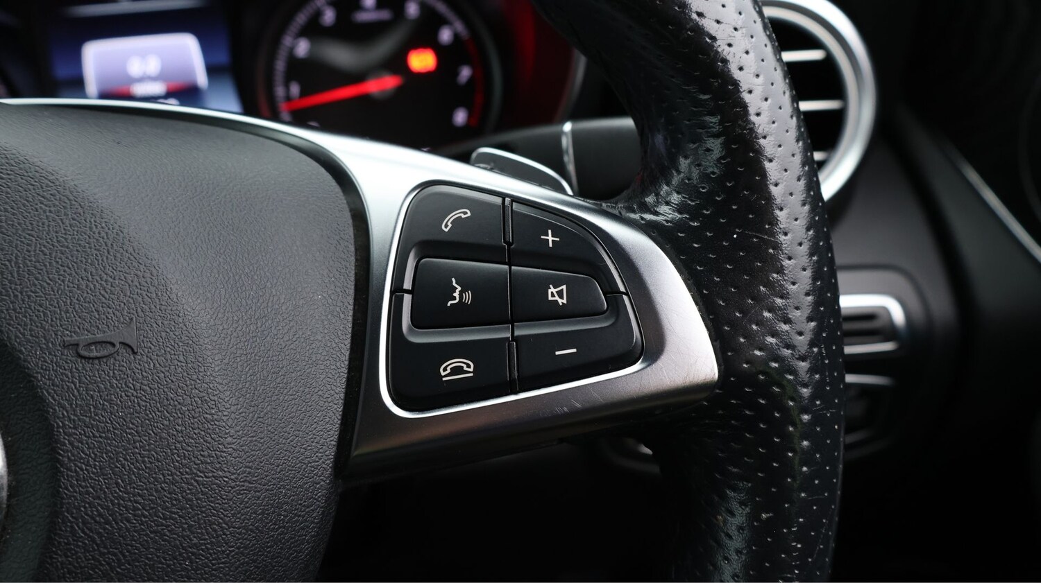 Used Mercedes-Benz GLC 2019 for sale - 77271121: Photo 25