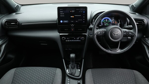Used Toyota Yaris Cross 2024 for sale - 76314939: Photo 14